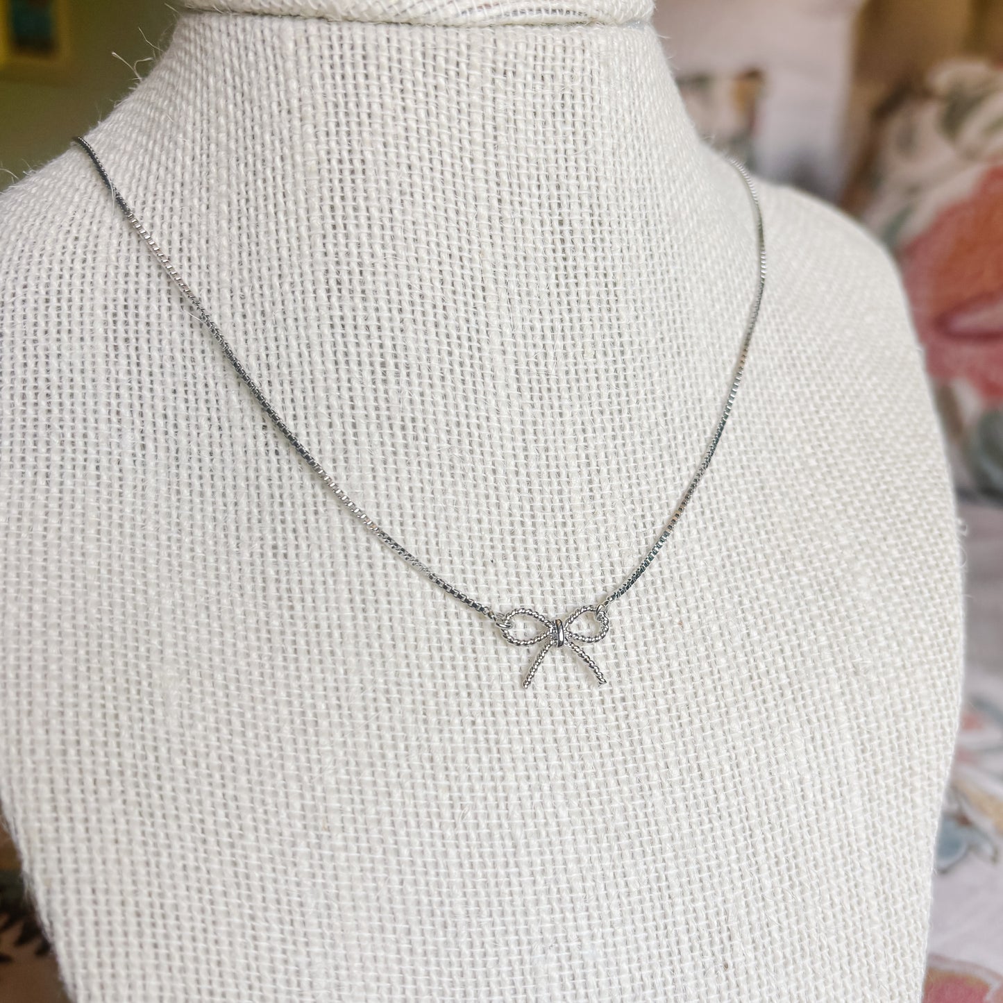 Mini Bow Necklace